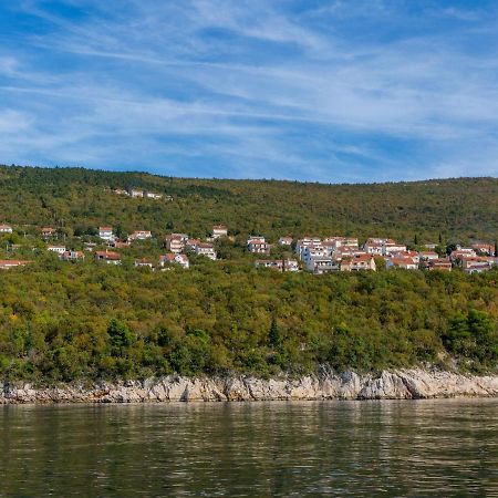 Apartments Dolloree Драмал Екстериор снимка