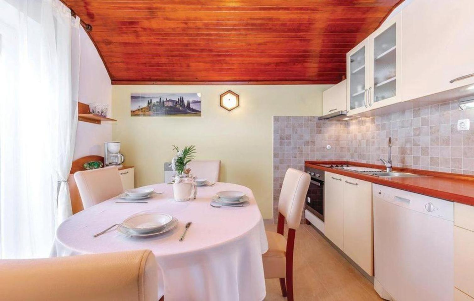 Apartments Dolloree Драмал Екстериор снимка