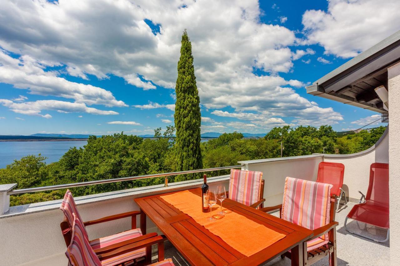 Apartments Dolloree Драмал Екстериор снимка