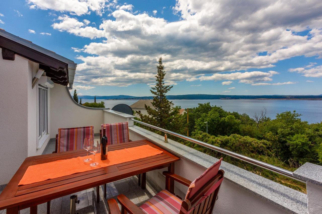 Apartments Dolloree Драмал Екстериор снимка